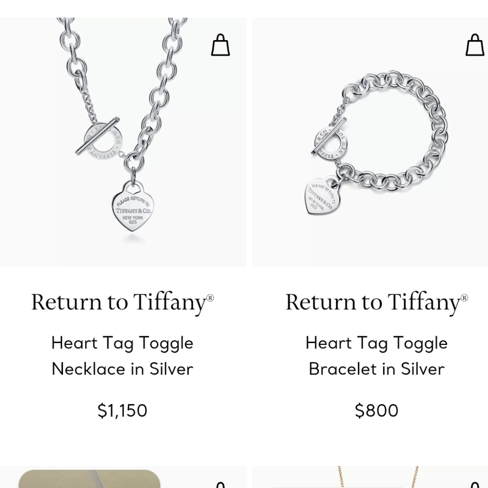 Return To Tffany Silver Heart Charm Bracelet Retails $800 - Picture 5 of 5